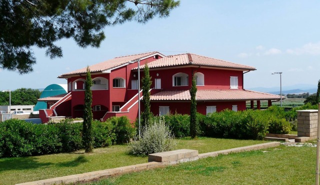 Unterkunft in einer Residenz, in der Nähe des Meeres, Schwimmbad by Interhome