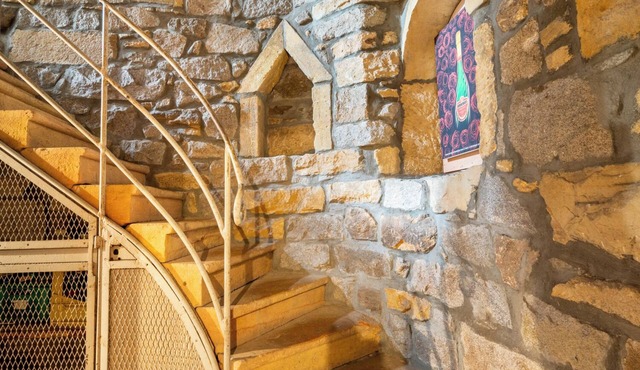 Unusual accommodations available in Chambre d'Hôtes