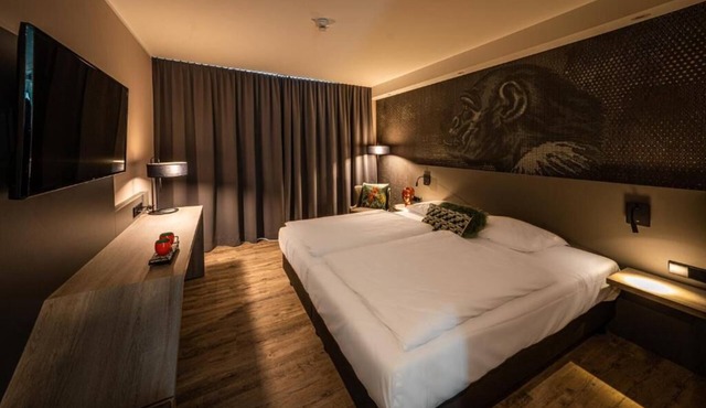 Unwind in a Modern Room Great for Weekend Stay Near Zoo Wilhelma - 6.1 miles