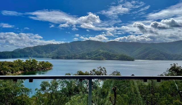 Up the Top in Taylor Bay, Lake Eildon