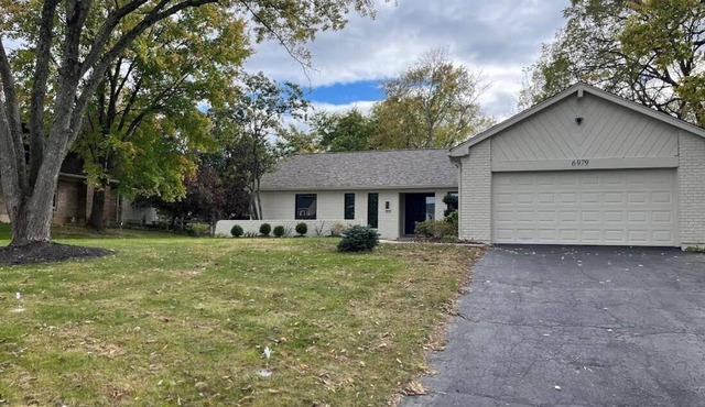 Updated 3-bedroom ranch house in pleasant Cincinnati neighborhood