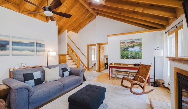 Updated and Spacious 3BR +loft