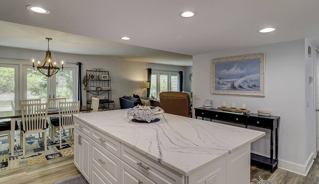 Updated Baths w New TVs Nice 2 BR Townhome Bikes & Beach Gear included