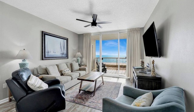 Updated Beachfront Condo @ The Beach Club!