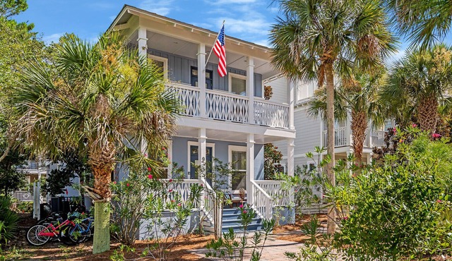 Updated Seacrest Beach beauty! 4 bikes included