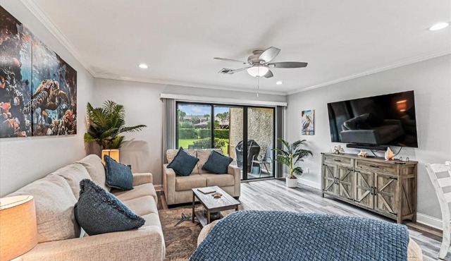 Upgraded 2Bd2 Ba Townhouse in Quiet Community wPool