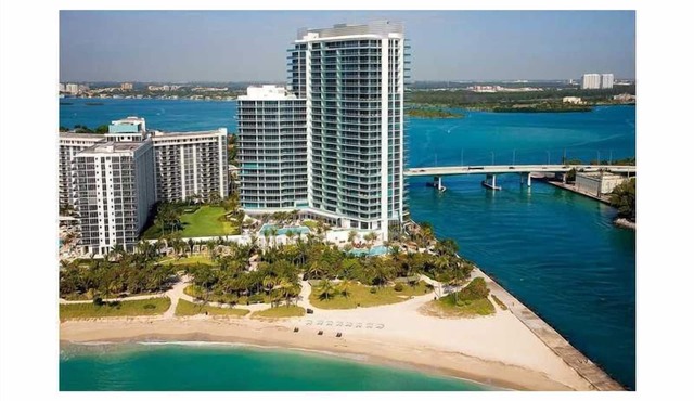 Upgraded premiere Ocean View 1 bd suite at Ritz w enhanced sanitation