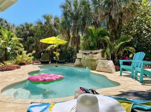 Upper Captiva-Pool w Waterfall & Swing Bar, Bikes
