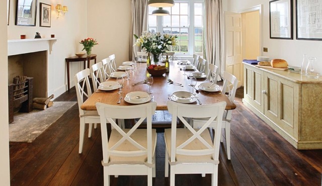 Upper Mowley - a spacious farmhouse sleeping sixteen guests