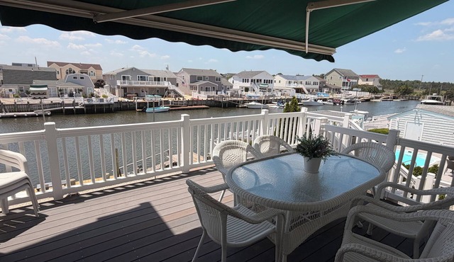 Upscale Osborn Island Home - Near Graveling Beach & LBI - Perfect Summer Getaway