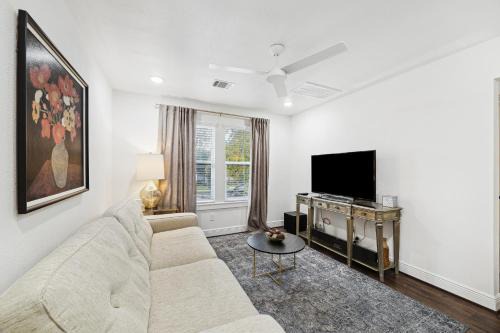 Upscale 1BED Apartment near FIFA - NRG Stadium, Med Center, and Downtown