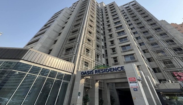 Upscale 2BR Apt. | Modern Living in Barsha Heights