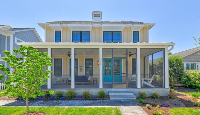 Upscale Coastal Oasis w/Private Pool & Porch—Walk to Downtown Rehoboth!