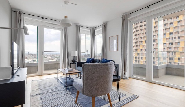Upscale Landstraße 2BR w/Playground & Pool, nr Erdberg, by Blueground