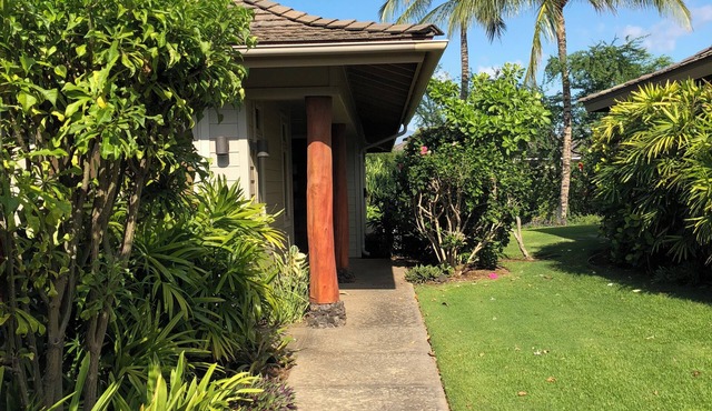 Upscale Mauna Lani, 4BDRM, 2MSTR BTHS, 5 Beds for 8, Spacious W/Bikes Near Beach