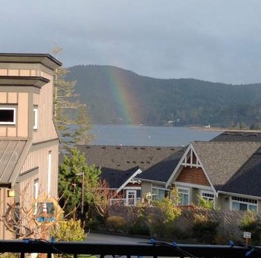 Upscale Sooke Vacation Rental