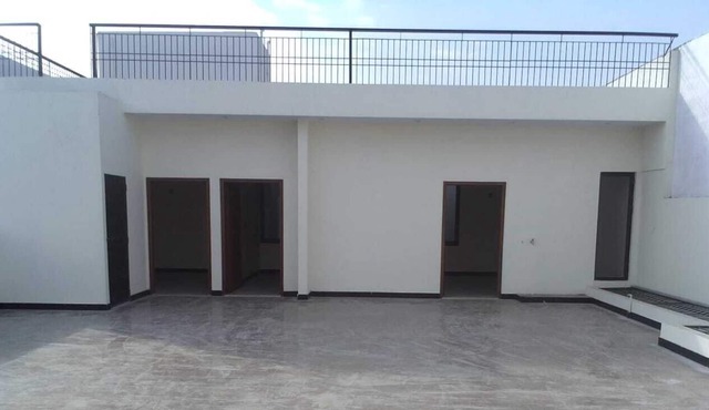 Upscale, spacious living in a convenient location