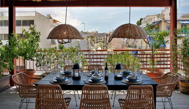 Upscale Studio With Amazing Lush Terrace