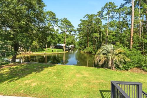 Upscale Waterfront, Kitchen, Spa Bath, Gym