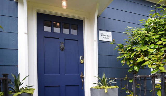 Uptown Port Townsend: Modern Amenities & Victorian Charm