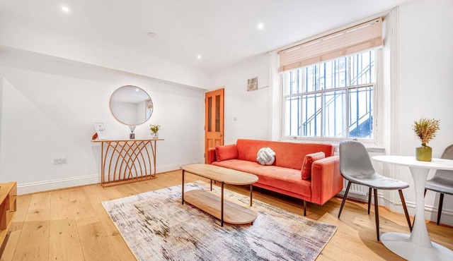 Urban Chic Retreat in Chelsea