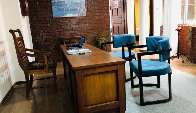 Urban Colonial