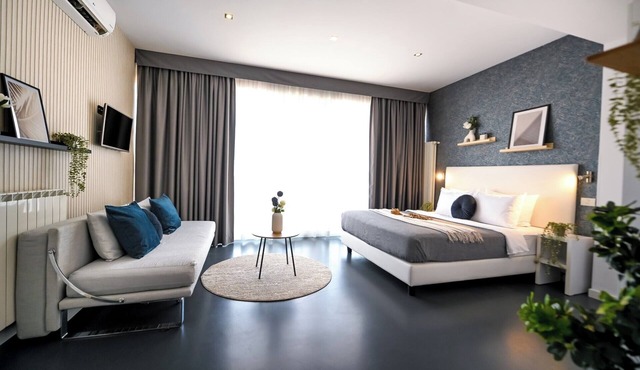 Urban Elegance Stylish Central Stay