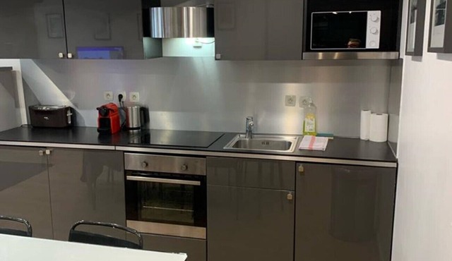 Urban Flat 100 - Pretty 2 Bedroom - Beaubourg Marais