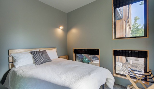 Urban Oasis for One
