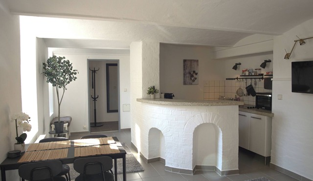 Urban & stylish City Suite | With feel-good factor - Well connected - With garage