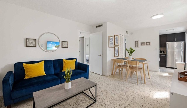 URBAN4-1 | relax after exploring Brickell City