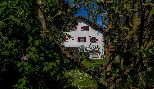 Urgemütliche large apartment, cottage for gr. Groups, dogs welcome