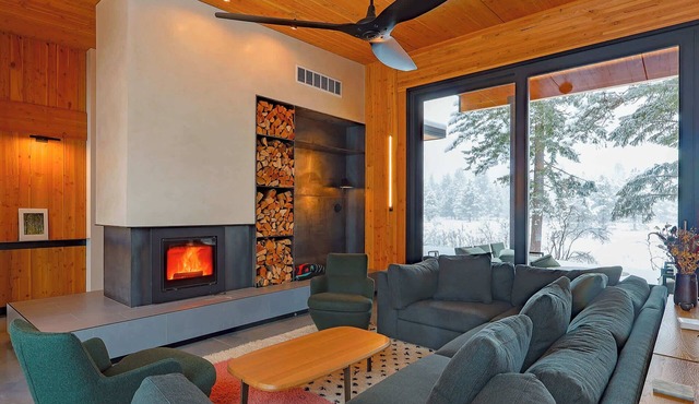 Ursa Minor – Spacious 4BR Retreat near Mazama