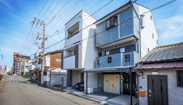 Usagi no Ya is a private house located along the r - Usagi no Ya/Osaka Ōsaka