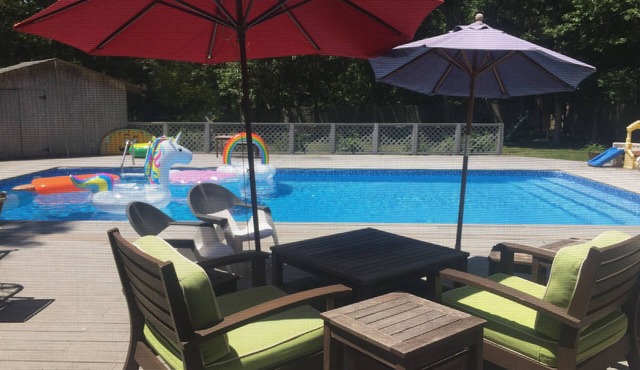 USOpen GOLF ! Hamptons getaway.Close to ocean beach-family friendly-walk to bay