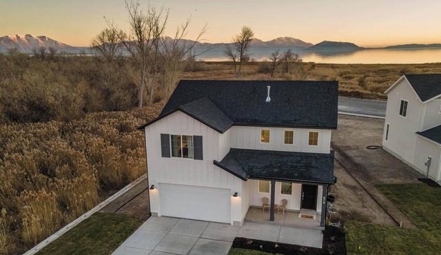 Utah County Lake View Retreat