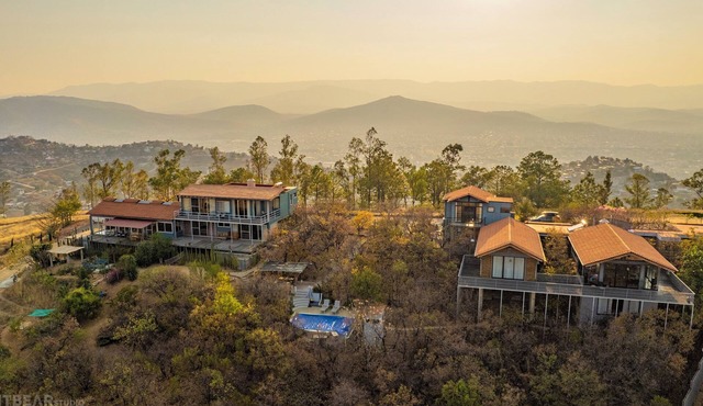 Utopia Casa Horizonte: a house with a view, and all you need.