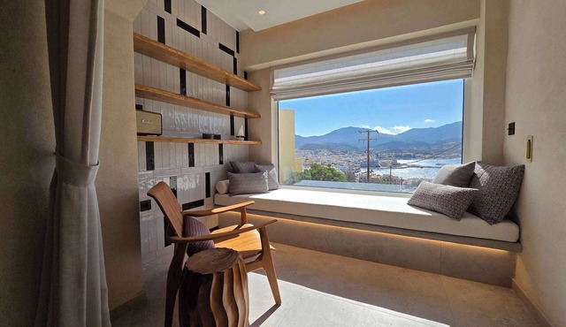 | Utopia Luxury Suite |
