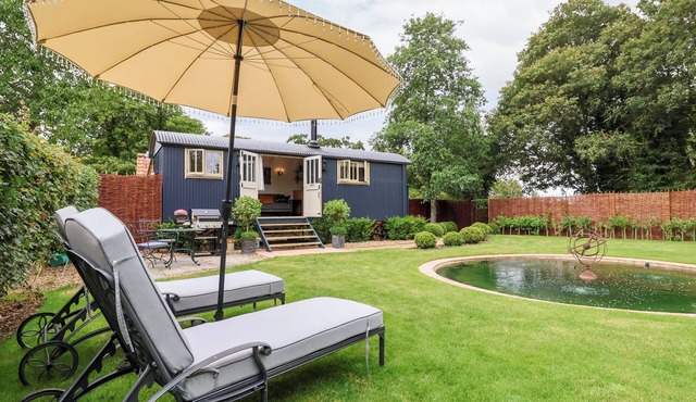 UTOPIA, pet friendly, luxury holiday cottage in Harleston