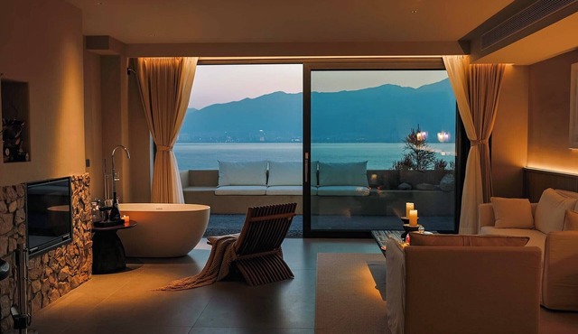 Utopia Yueji Art Seaview Designer Meisu