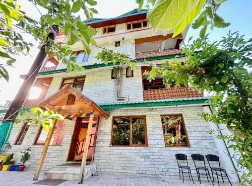 V Cottage