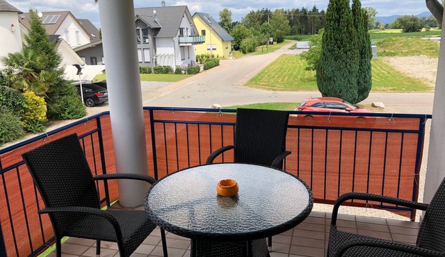 Vacation apartment/apartment for 4 guests with 76m² in Neuried-Schutterzell (93028)