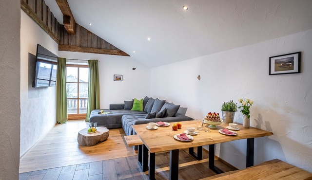 Vacation apartment Kirschbaum 75 m², 1-4 persons, 2 bedrooms, eat-in kitchen, shower/WC, WLAN