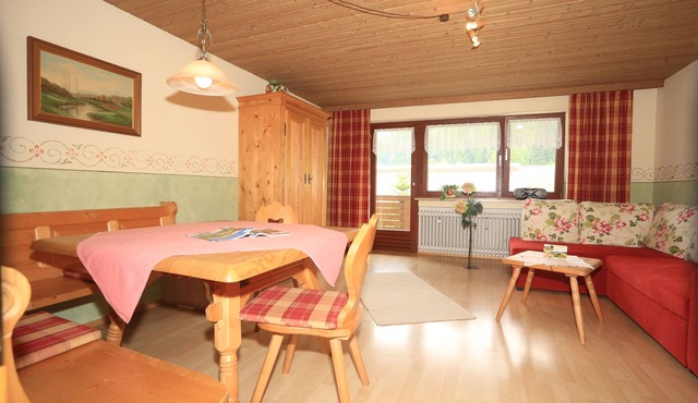 Vacation apartment 1, 100 sqm, 3 bedrooms, south-facing balcony