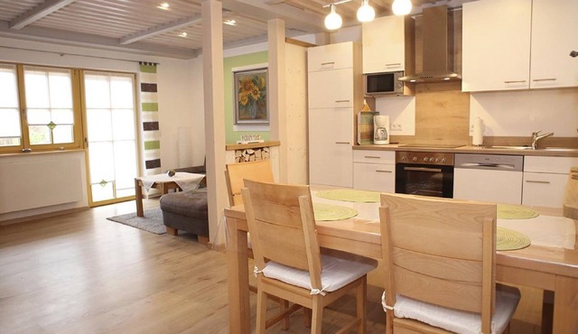 Vacation apartment (70sqm) with terrace and garden