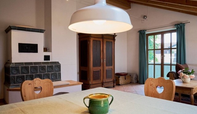 Vacation apartment 77sqm, 1 bedroom, tiled stove, balcony