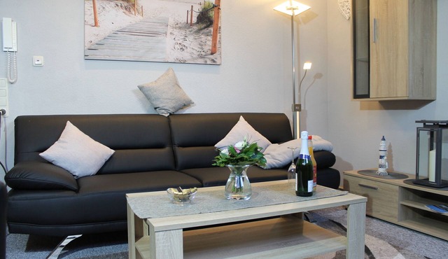 Vacation apartment/apartment for 4 guests with 70m² in Schashagen (117081)