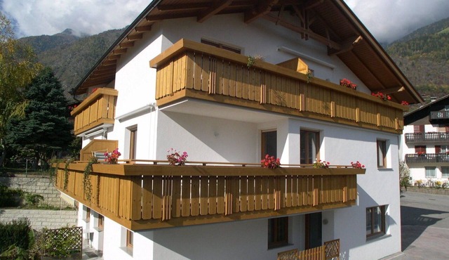 Vacation apartment/apartment for 5 guests with 65m² in Parcines (125972)