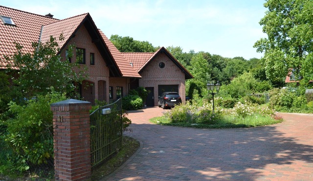 Vacation apartment/apartment for 4 guests with 80m² in Papenburg (121770)