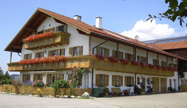 Vacation apartment/apartment for 7 guests with 130m² in Peiting (114743)